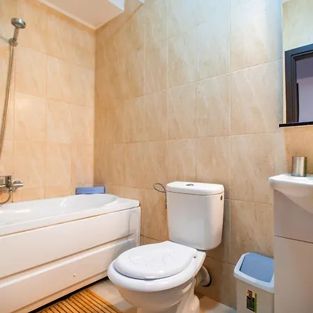Sunset Breeze Summerland Apartment Mamaia